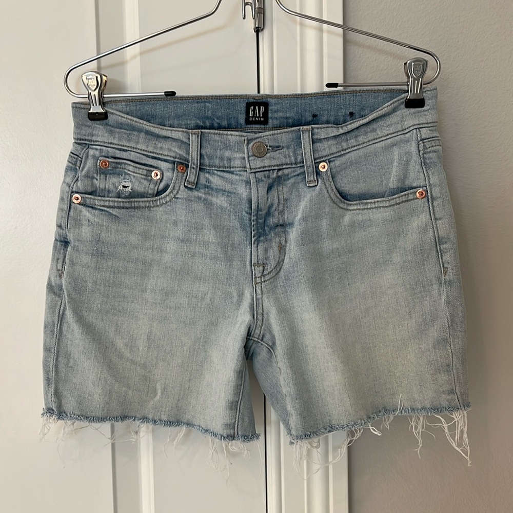 Gap Shorts